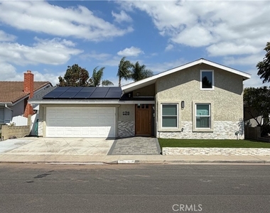 4473 Dogwood Ave - Photo Thumbnail 2