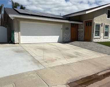 4473 Dogwood Ave - Photo Thumbnail 1