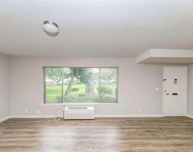 1722 Mitchell Avenue - Photo Thumbnail 2
