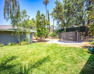 385 E Mendocino Street - Photo Thumbnail 36