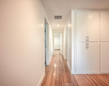 385 E Mendocino Street - Photo Thumbnail 22
