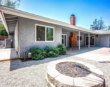 385 E Mendocino Street - Photo Thumbnail 31