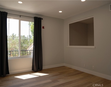 3902 Orangewood - Photo Thumbnail 10