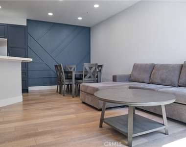 3902 Orangewood - Photo Thumbnail 2