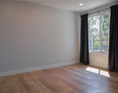 3902 Orangewood - Photo Thumbnail 11