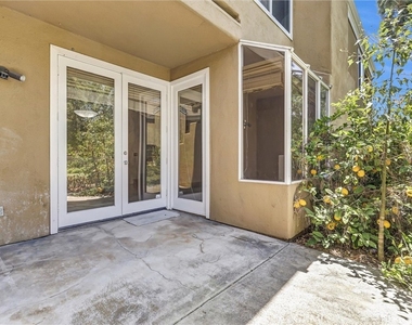 24 Scripps Aisle - Photo Thumbnail 8