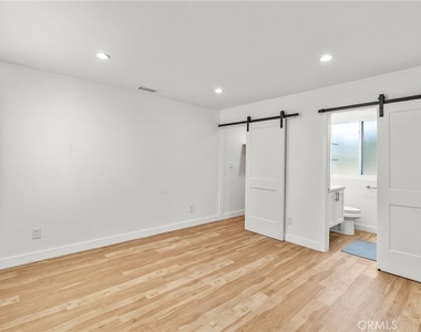1329 N Maple Street - Photo Thumbnail 20
