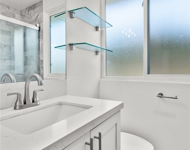 1329 N Maple Street - Photo Thumbnail 21