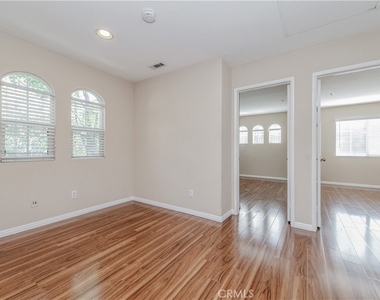 23 Willowdale - Photo Thumbnail 16