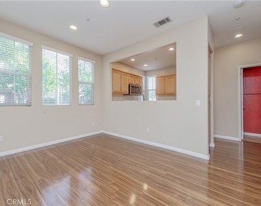 23 Willowdale - Photo Thumbnail 4