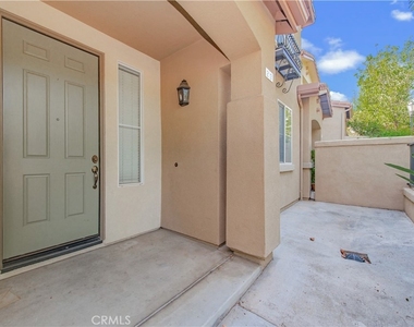 23 Willowdale - Photo Thumbnail 2