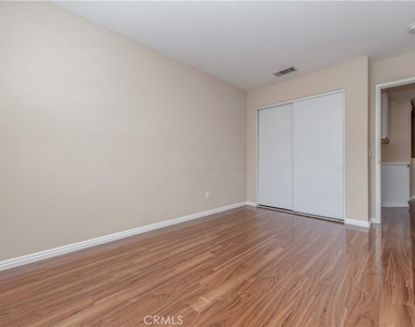 23 Willowdale - Photo Thumbnail 20