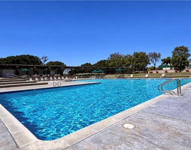 6 Banyan Tree - Photo Thumbnail 31