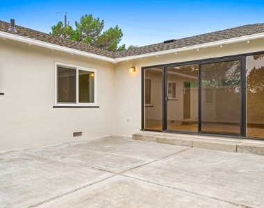 1061 Parrott Drive - Photo Thumbnail 7
