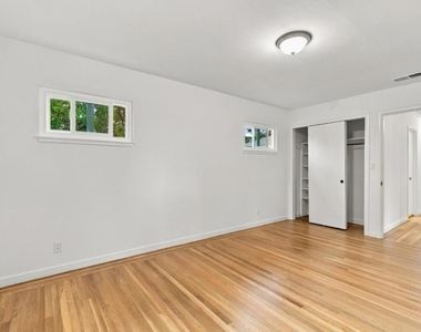 1061 Parrott Drive - Photo Thumbnail 28