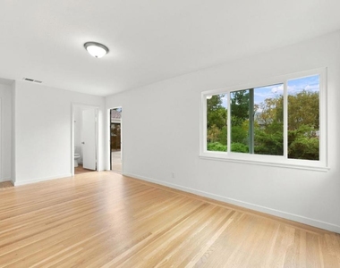 1061 Parrott Drive - Photo Thumbnail 30