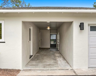 1061 Parrott Drive - Photo Thumbnail 2
