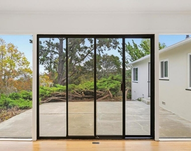 1061 Parrott Drive - Photo Thumbnail 19
