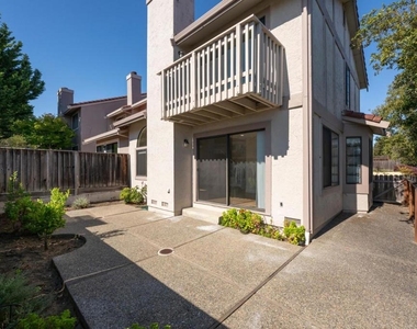 3 Amy Drive - Photo Thumbnail 21