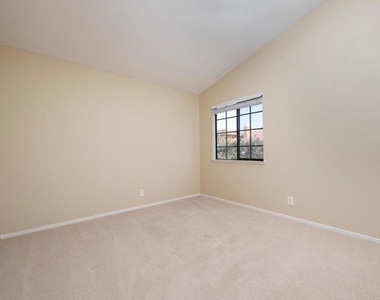 3 Amy Drive - Photo Thumbnail 17