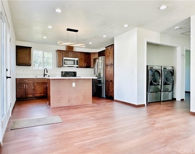 8690 Tourmaline Court - Photo Thumbnail 5