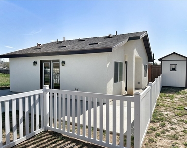 8690 Tourmaline Court - Photo Thumbnail 3