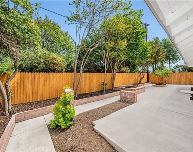 6458 Rhonda Road - Photo Thumbnail 23