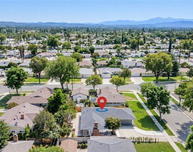 6458 Rhonda Road - Photo Thumbnail 27