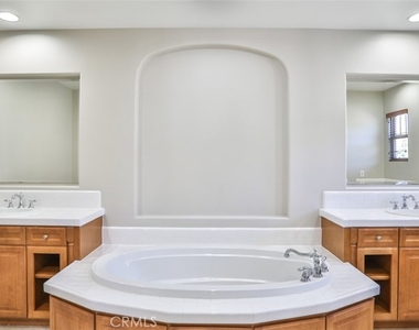 8134 Sunset Rose Drive - Photo Thumbnail 42
