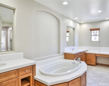 8134 Sunset Rose Drive - Photo Thumbnail 43