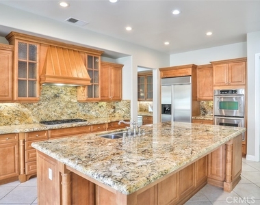 8134 Sunset Rose Drive - Photo Thumbnail 15