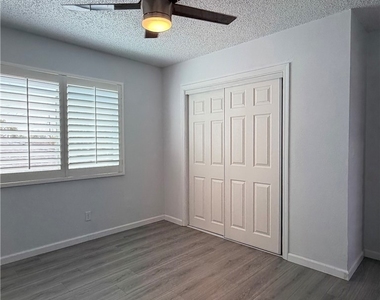 2529 Senta - Photo Thumbnail 9