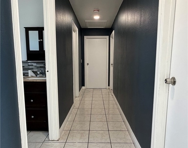 2529 Senta - Photo Thumbnail 4