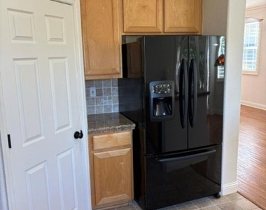 715 Stewart Way - Photo Thumbnail 7