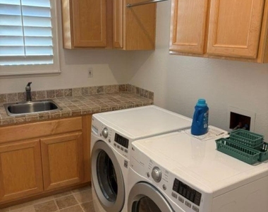 715 Stewart Way - Photo Thumbnail 20