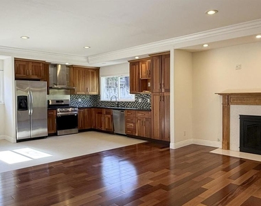 3682 Seven Hills Road - Photo Thumbnail 5