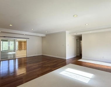 3682 Seven Hills Road - Photo Thumbnail 7
