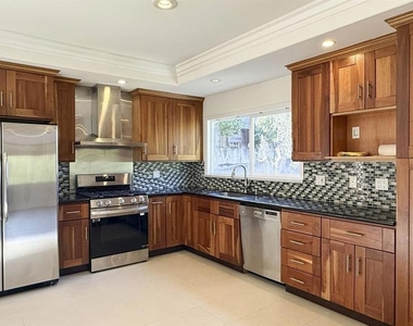 3682 Seven Hills Road - Photo Thumbnail 9