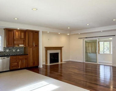 3682 Seven Hills Road - Photo Thumbnail 4