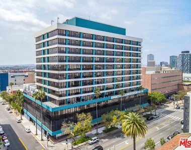 2500 Wilshire Boulevard - Photo Thumbnail 7