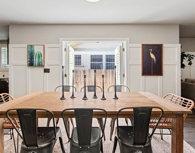 222 N St Andrews Place - Photo Thumbnail 10