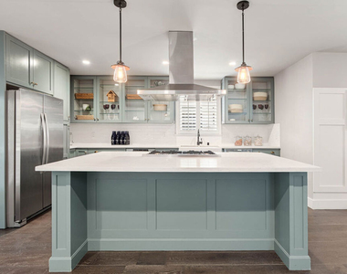 222 N St Andrews Place - Photo Thumbnail 14