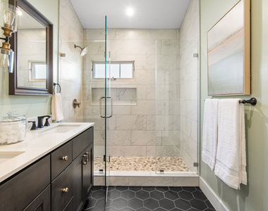 222 N St Andrews Place - Photo Thumbnail 42