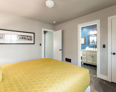 222 N St Andrews Place - Photo Thumbnail 32