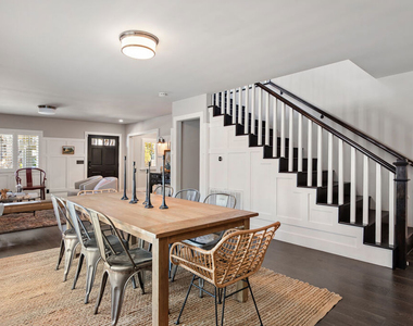 222 N St Andrews Place - Photo Thumbnail 9