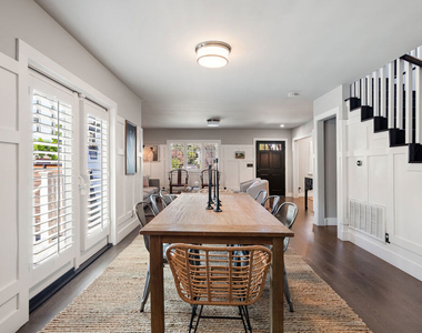 222 N St Andrews Place - Photo Thumbnail 13