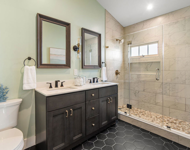 222 N St Andrews Place - Photo Thumbnail 41