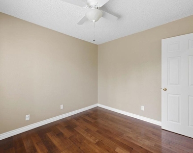 10970 Tobago Rd - Photo Thumbnail 35