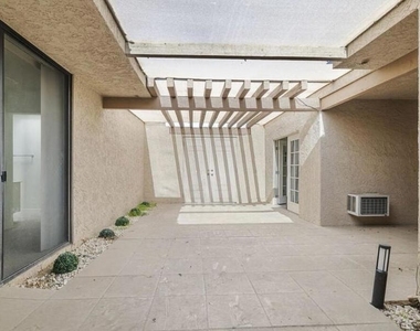 79400 Montego Bay Court - Photo Thumbnail 10