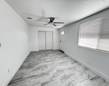66685 Granada Avenue - Photo Thumbnail 12